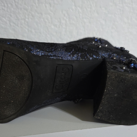 Circus by Sam Edelman Black and Blue Floral Ankle Boots - Picture 4 of 5